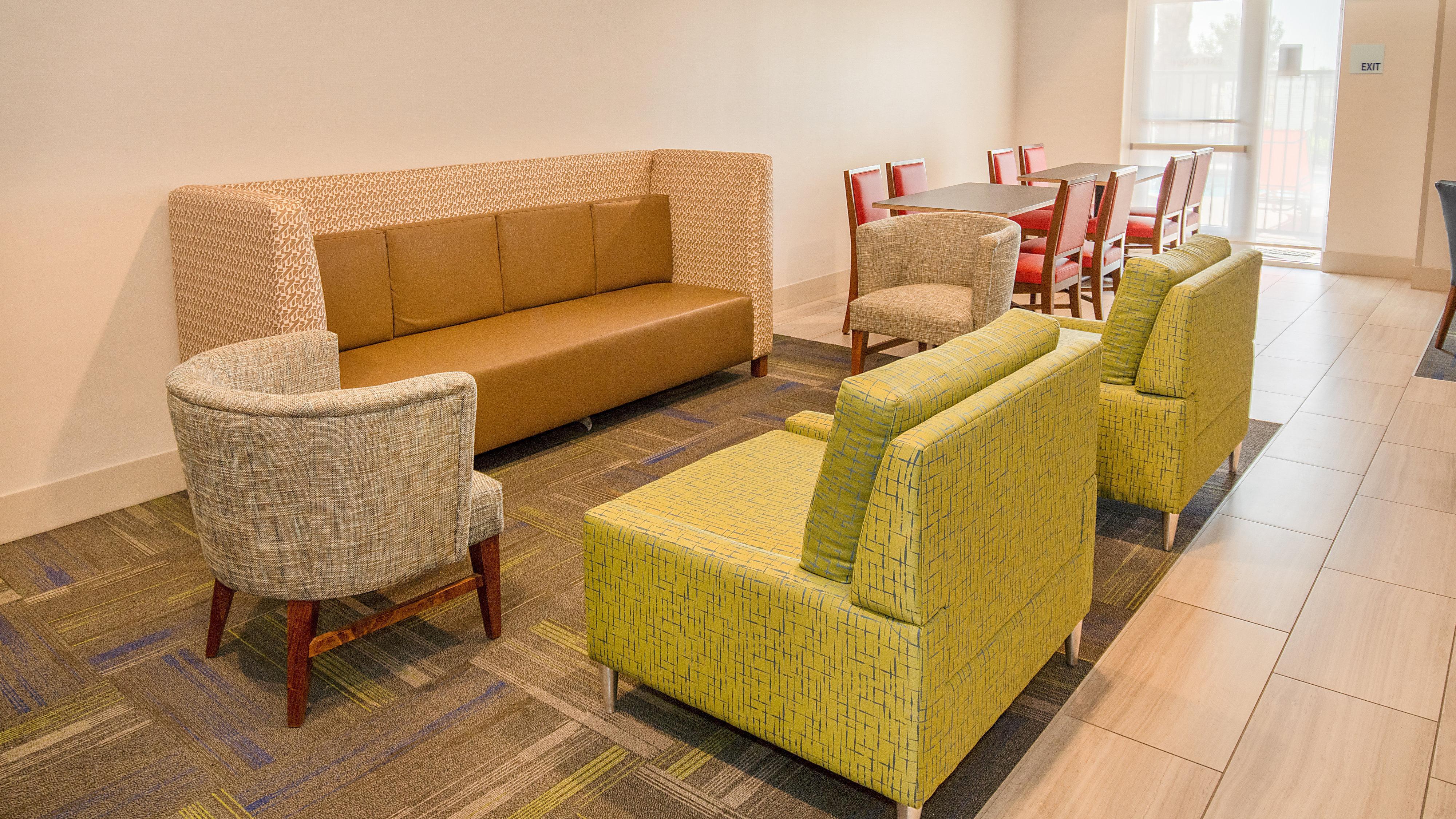 Holiday Inn Express Porterville By Ihg Exterior foto